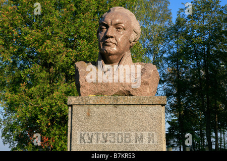 Statua del Principe Mikhail Illarionovich Golenishchev-Kutuzov, il comandante supremo dell'esercito russo a Borodinò, Russia Foto Stock