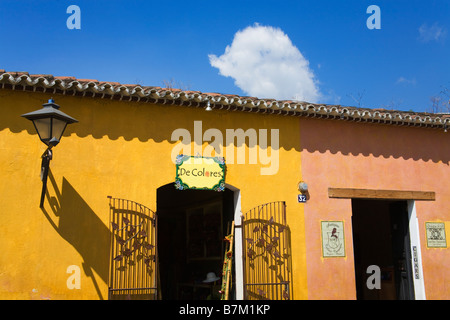 Store nella Città di Antigua Guatemala America Centrale Foto Stock