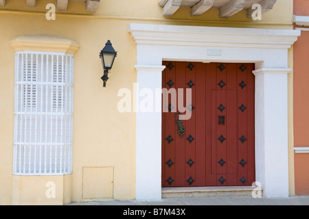 Porta in Plaza Fernandez de Madrid antica città murata di distretto della città di Cartagena Stato Bolivar Colombia America Centrale Foto Stock