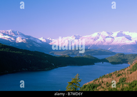 Harrison Lake and Coast Mountains near Harrison Hot Springs, Fraser Valley, BC, British Columbia, Canada, Winter Foto Stock