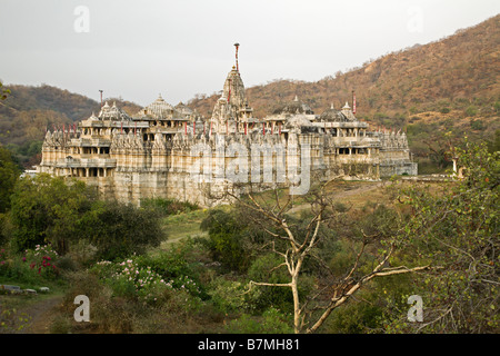 Il Chaumkha tempio Jain di Ranakpur Rajasthan costruita nel 1439 e dedicato al profeta di Jain Adinath Foto Stock