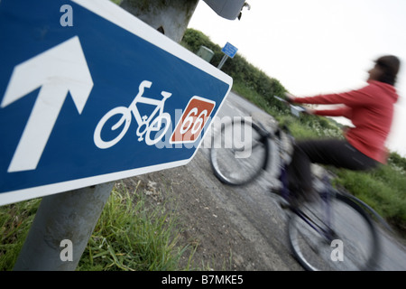 Percorso in bicicletta 66 vicino al mercato Weighton Il Wolds East Yorkshire Regno Unito Foto Stock