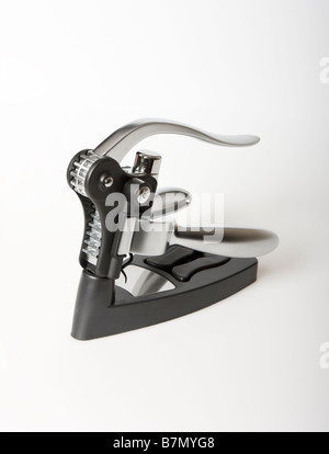 Wine Bottle Opener isolato su bianco Foto Stock