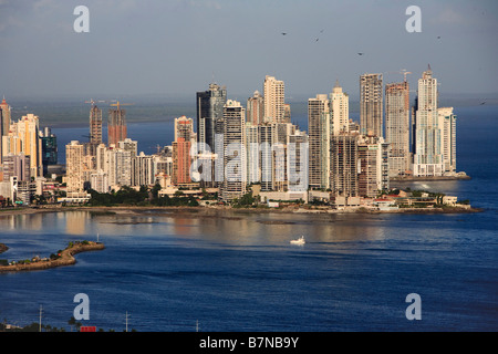Vista aerea di Punta Paitilla a Panama City il 9 gennaio 2007. Foto Stock