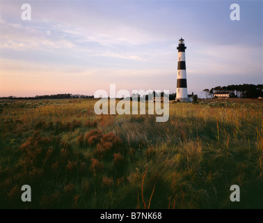 CAROLINA DEL NORD - Bodie Island Lighthouse sul Outer Banks in Cape Hatteras National Seashore. Foto Stock