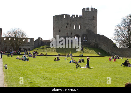 Il Castello di Dudley in altezza dell'estate Foto Stock