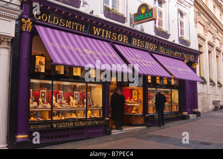 Winsor Vescovo goldsmith,argentiere e gioielliere vendita gioielli in Norwich, Norfolk, Regno Unito Foto Stock