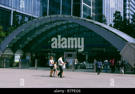 La stazione metropolitana di Canary Wharf e Docklands Londra est Foto Stock