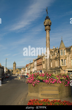 Peebles high street chiesa parrocchiale confini Scozzesi Scozia Agosto Foto Stock