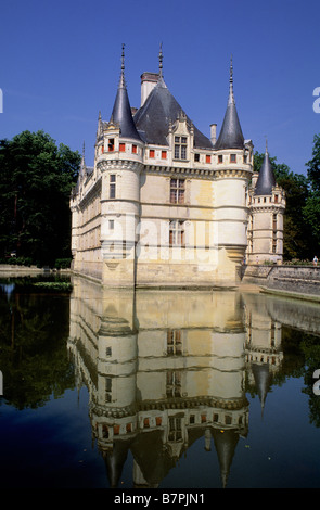 Europa Francia Valle della Loira Indre et Loire Chateau Azay le Rideau Chateau Foto Stock