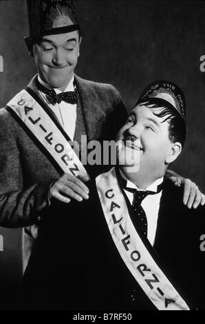 Figli del deserto Anno: 1933 USA Stan Laurel e Oliver Hardy Direttore: William A. Seiter Foto Stock