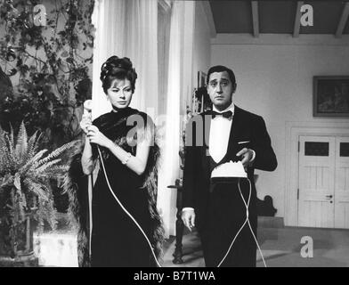 I tre volti Anno: 1965 Soraya, Alberto Sordi Direttore: Michelangelo Antonioni, Mauro Bolognini Foto Stock