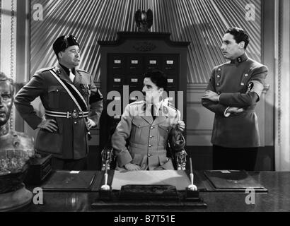 Il grande dittatore Anno: 1940 USA Jack Oakie, Charlie Chaplin, Henry Daniell Direttore: Charles Chaplin Foto Stock