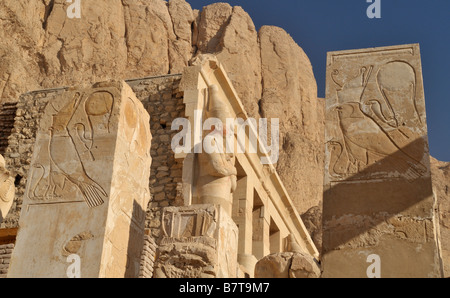 Deir el-Bahari Luxor Egitto 081118 32984 Foto Stock