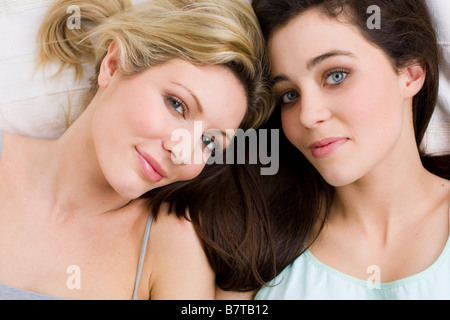 Ritratto di due ragazze Foto Stock