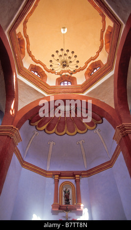 Cupola di San Miguel Arcangel, completata nel 1754, situato nella conca Queretaro Messico. 1 di 5 missioni fondata da Padre Junipero Serra Foto Stock