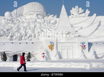 Grandi sculture di neve al ghiaccio annuale e Snow Festival di Harbin Cina del nord Foto Stock