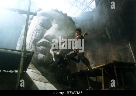 Ong-bak Anno: 2003 - Thailandia Tony Jaa Direttore : Prachya Pinkaew Foto Stock