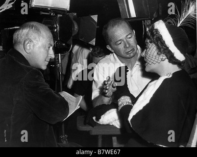 Billy Wilder Billy Wilder Gloria Swanson, Cecil B. DeMille, Billy Wilder sur le tournage sul set Sunset Blvd. Anno: 1950 USA Direttore: Billy Wilder Foto Stock