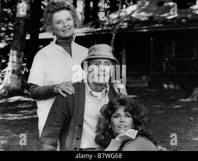 Sul Golden Pond Anno: 1981 USA Katharine Hepburn, Jane Fonda, Henry Fonda Direttore: Mark Rydell Foto Stock