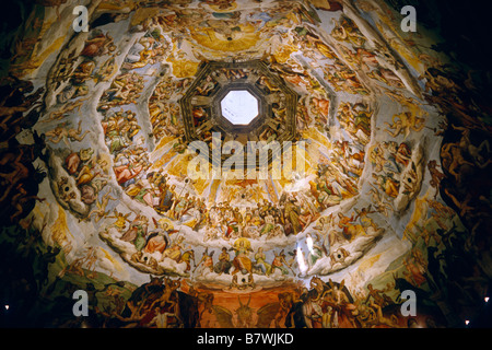 Firenze Italia del Vasari affresco del Giudizio Universale sulla cupola del Duomo di Santa Maria del Fiore Foto Stock