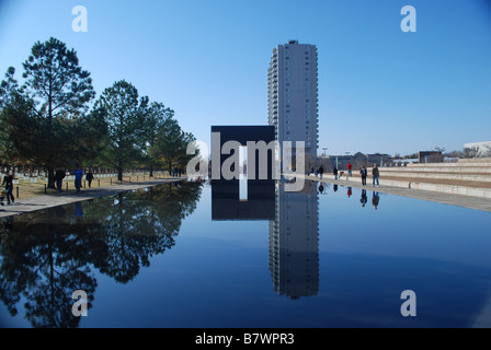 Piscina riflettente Oklahoma City Memorial bombardamenti USA Foto Stock