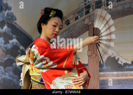 Il cerimoniale ballerina 2, Tokyo giorno a Londra 2009 Foto Stock