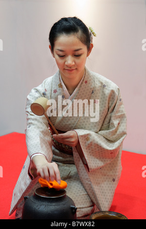 La cerimonia del tè al giorno di Tokyo in London 5 Foto Stock