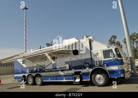 Rara vista di un probabile nuovo di zecca Mobile Centro di comando azionato dall'Ufficio federale dell'inchiesta Foto Stock