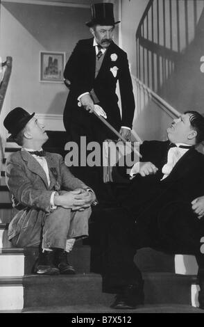 Blocco-capi Anno: 1938 USA Stan Laurel e Oliver Hardy, James Finlayson Direttore: John G. Blystone Foto Stock