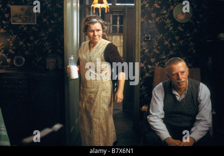 Vera Drake Vera Drake Anno: 2004 - REGNO UNITO Philip Davis, Imelda Staunton Direttore: Mike Leigh Foto Stock