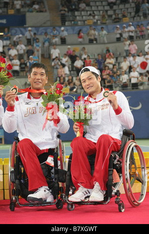 L a R Satoshi Saida Shingo Kunieda JPN Settembre 15 2008 Tennis in carrozzina Pechino 2008 Giochi Paralimpici Mens raddoppia aprire Med Foto Stock