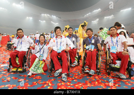 Il Paralympic Giappone delegazione JPN 17 settembre 2008 Cerimonia di Chiusura durante la cerimonia di chiusura di Pechino 2008 Paralimpico estivo presso lo Stadio Nazionale di Pechino Cina Foto di Akihiro Sugimoto AFLO SPORT 1080 Foto Stock