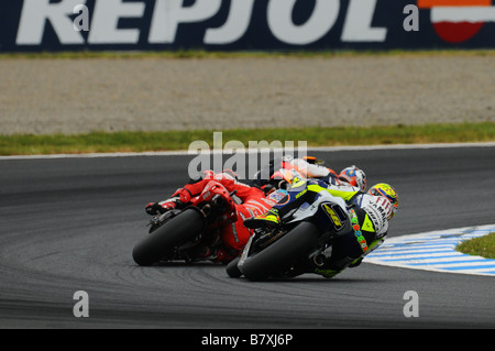 Valentino Rossi Fiat Yamaha 28 settembre 2008 Motor Valentino Rossi d'Italia e la Fiat Yamaha Team corse in azione durante il round 15 del Campionato del Mondo MotoGP 2008 il Gran Premio del Giappone tenuto presso la pista di Motegi Twin Ring circuito su Settembre 28 2008 a Motegi Giappone Foto di Masakazu Watanabe AFLO SPORT 0005 Foto Stock