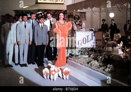 Le Streghe le streghe Anno: 1967 - Italia: regista Luchino Visconti Silvana Mangano segmento La Strega bruciata viva Foto Stock