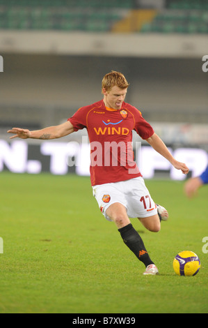 John Arne Riise Roma 6 dicembre 2008 il calcio italiano di Serie A Una partita tra Chievo Verona e Roma a Stadio Bentegodi di Verona Italia Foto di Enrico Calderoni AFLO SPORT 0391 Foto Stock