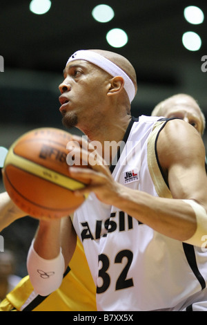 JR Sakuragi Sea Horses 12 gennaio 2009 Basket imperatori 84CUP settantacinquesimo imperatrice CUP tutto il Giappone campionato di pallacanestro del Mens 2009 partita finale tra AISIN cavallucci marini 65 48 HITACHI Sunrockers al 1° Yoyogi Palestra Tokyo Giappone Foto di Akihiro Sugimoto AFLO SPORT 1080 Foto Stock