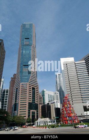 Raffles Place Singapore CBD alto edificio di uffici bancari finanziari centro commerciale Foto Stock