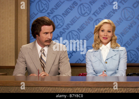 Presentateur vedette : La légende de Ron Burgundy Anchorman: La leggenda di Ron Burgundy Anno: 2004 USA Will Ferrell , Christina Applegate ha Regia: Adam McKay Foto Stock