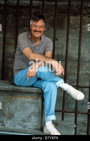 Roger Corman Roger Corman Roger Corman sur le tournage sul set du film 'résurrection de frankeinstein', 'Frankenstein Unbound' Anno: 1990 USA Direttore: Roger Corman Foto Stock