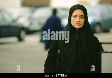 Yasmin Anno: 2004 - REGNO UNITO Archie Panjabi Direttore: Kenneth Glenaan Foto Stock