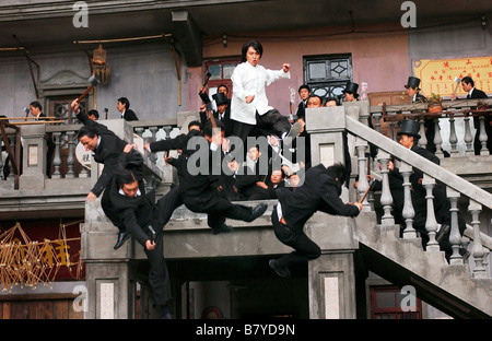 Gong fu del Kung Fu Hustle Anno: 2004 - Chine Hong Kong Direttore: Stephen Chow Stephen Chow Foto Stock