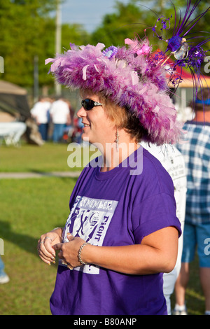 I superstiti del cancro partecipando in American Cancer Society il relè per la vita il fund raising evento in Ocala, Florida, Stati Uniti d'America Foto Stock