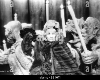 L'imperatrice rouge il scarlett imperatrice Anno: 1934 USA di Marlène Dietrich Direttore: Josef von Sternberg Foto Stock