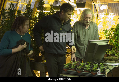 I bambini degli uomini anno: 2006 - REGNO UNITO / USA Pam Ferris, Clive Owen, Michael Caine Direttore: Alfonso Cuarón Foto Stock