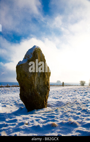 Un inverno nevoso di scena a Avebury nel Wiltshire, Inghilterra REGNO UNITO Foto Stock
