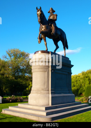 Statua di Washington in Boston Common Boston STATI UNITI D'AMERICA Foto Stock