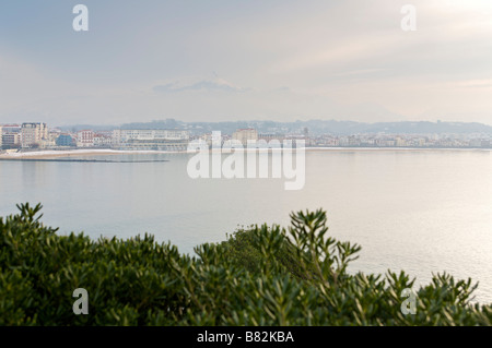 Saint Jean de Luz in inverno Pays Basque Francia Foto Stock