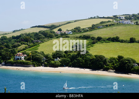 Ripresa aerea di una spiaggia Salcombe Devon England Regno Unito Foto Stock