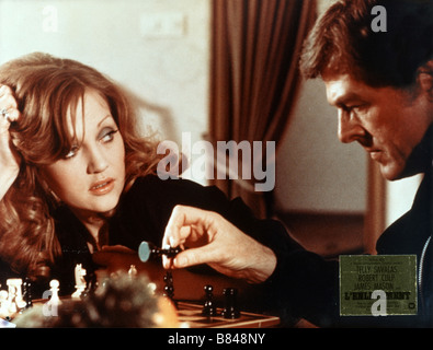 Fuori l'interno anno 1975 UK / Germania Ovest Robert Culp , Doris Kunstmann Regia: Peter Duffell Foto Stock